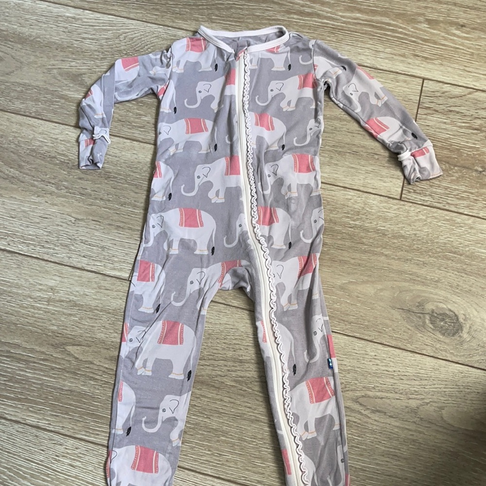 KicKee Pants ultra soft Long Sleeve Elephant Pajama onesie 18 months - 2 T
